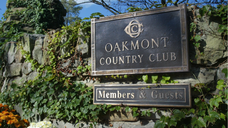 Oakmont clubhouse